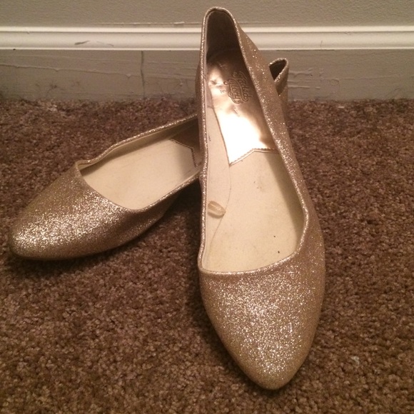 Size 9- faded glory glitter flats- NEVER WORN