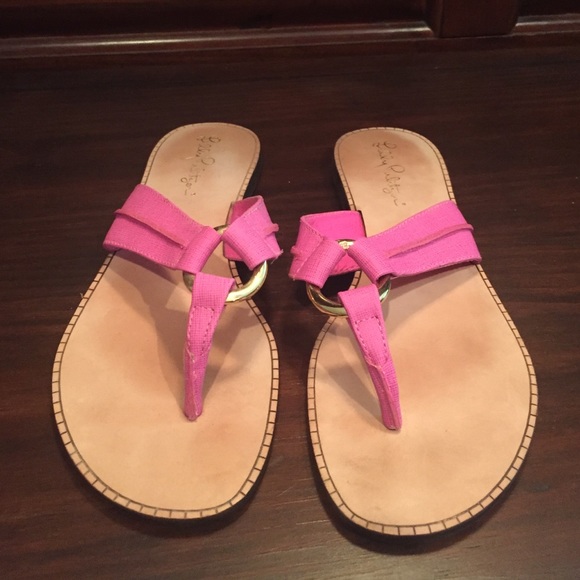 Lilly Pulitzer McKim sandal size 6.5!