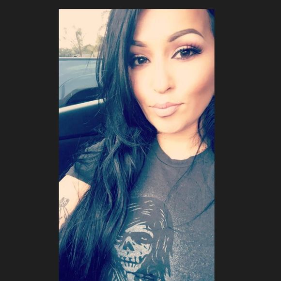 Meet your Posher, Lorena - Picture 1 of 1