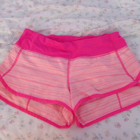 Lulu lemon pink shorts size 4