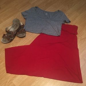 Chris & Carol Red Maxi Skirt - Size Small