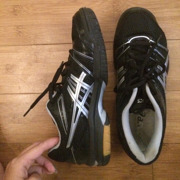 Asics Gel Rocket Volleball Shoe