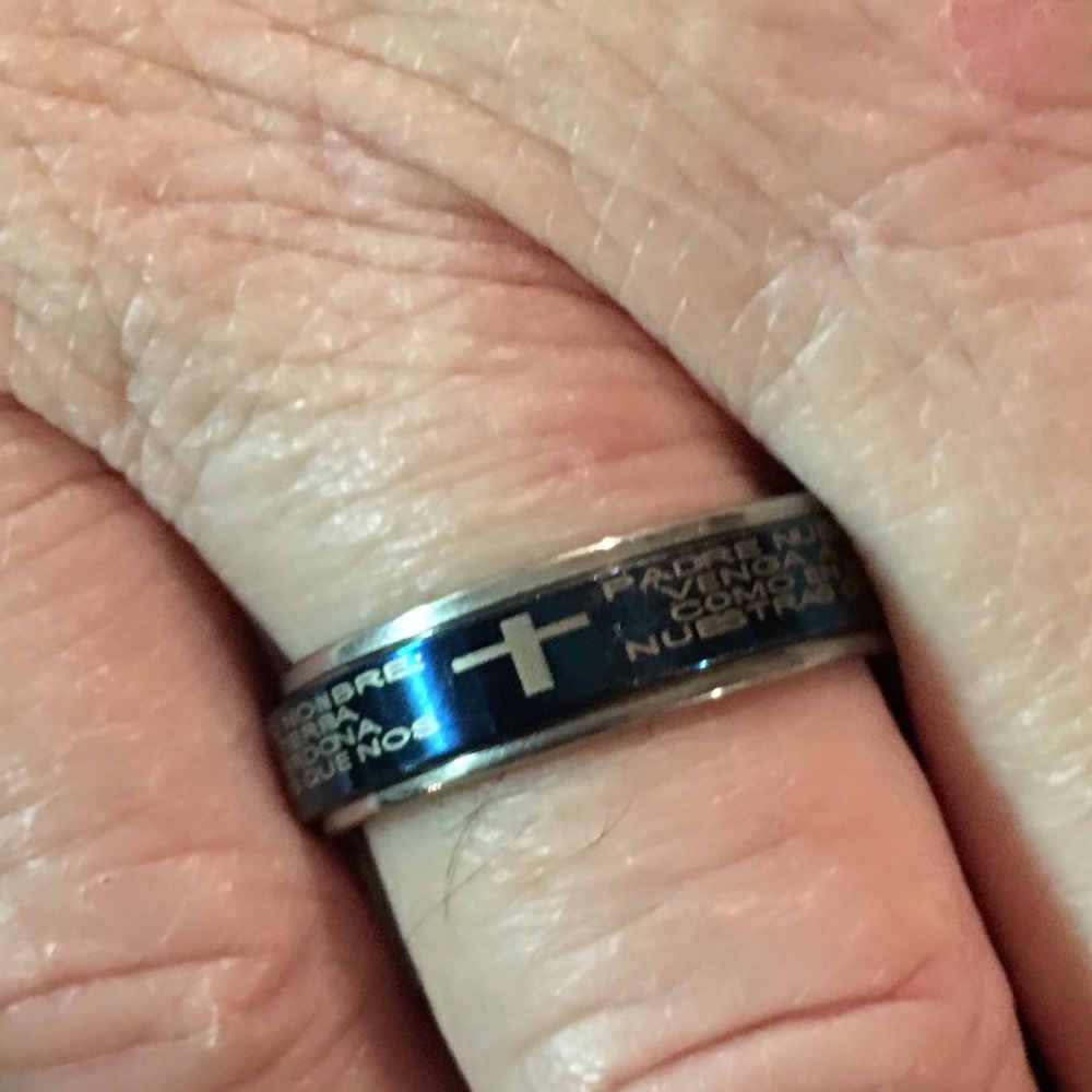 ⚡️REDUCED ⚡️- Cobalt Blue/Silver Spinning Ring - Picture 3 of 3
