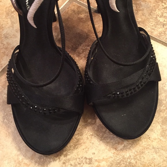 Nina Black Strappy Dress Shoes - Picture 2 of 3