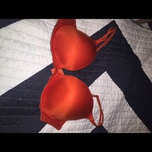 Red Victoria's Secret push up bra
