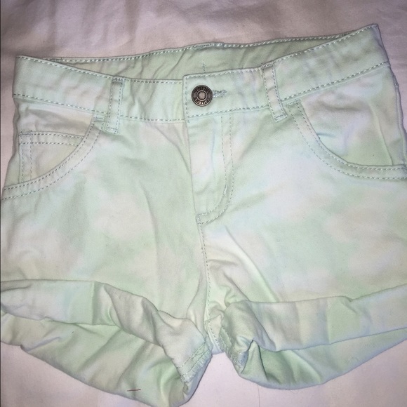 Carter's Shorts - Picture 2 of 3