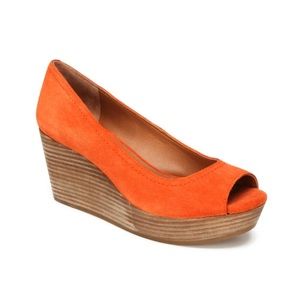Lucky Brand Orange suede open toe wedge