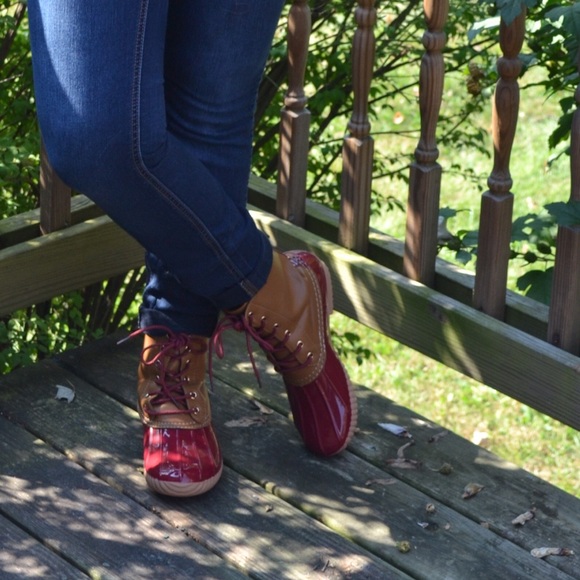 Duck Boots! - Picture 2 of 3