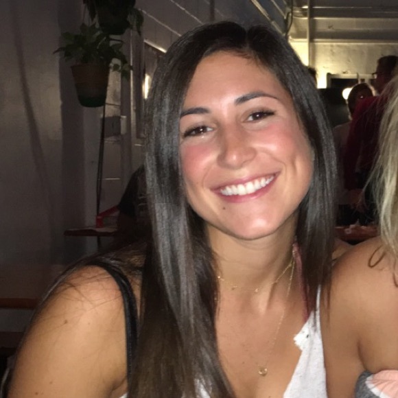 Meet your Posher, Erica - Picture 1 of 1