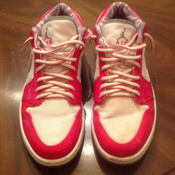 Jordan men's size 10 shoes retro 1 low