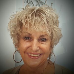Meet your Posher, Sandra