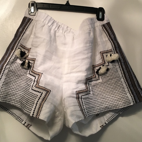 Jcrew white linen elastic waist Pom Pom shorts - Picture 1 of 2