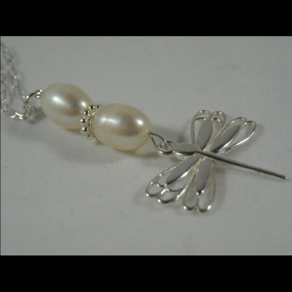 Sterling silver and Fresh water pearl necklace