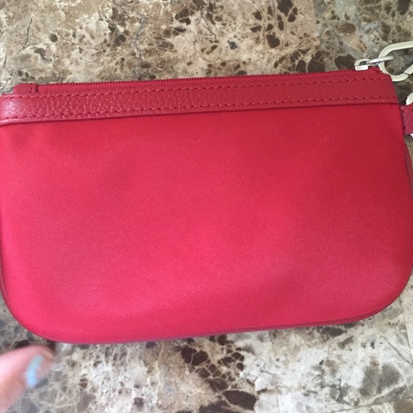 Calvin Klein red wrist wallet - Picture 3 of 3