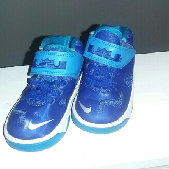 Group of Toddler Boys Shoes Size 7 - Picture 2 of 4