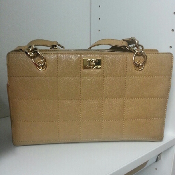 Chanel shoulder bag
