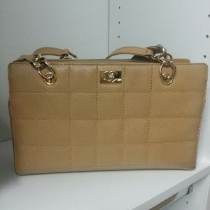 Chanel shoulder bag