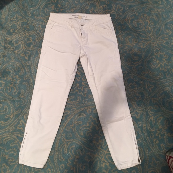 Banana Republic white jean