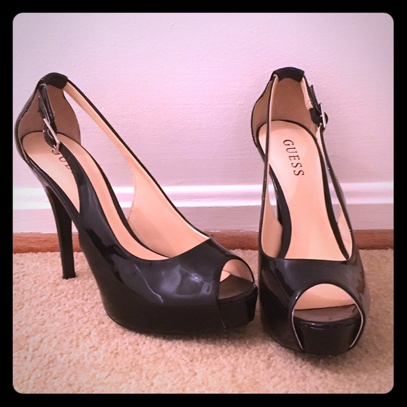 Guess pumps - 7.5