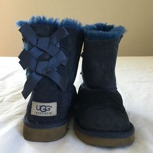 Uggs, kids Bailey Bow, sz11