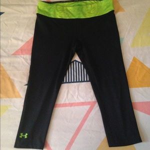Under Armour athletic pants stretchy size M