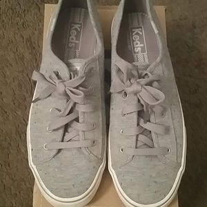 grey keds