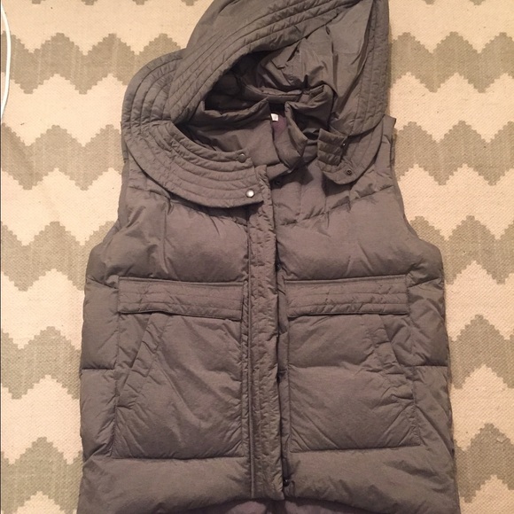 Helmut Lang Jackets & Blazers - NWT Helmut Lang Puffer Vest Sz Small