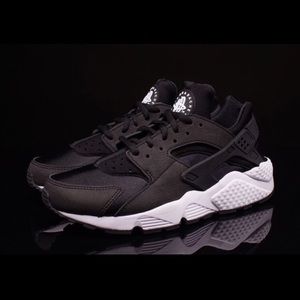 Women's Nike Air Huaraches