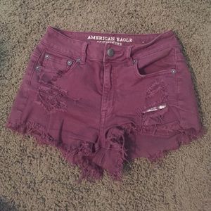 AE maroon high-waisted jean shorts !