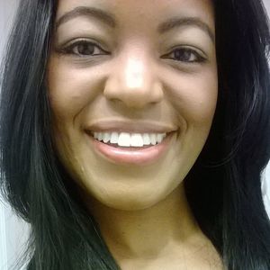 Meet your Posher, Steph
