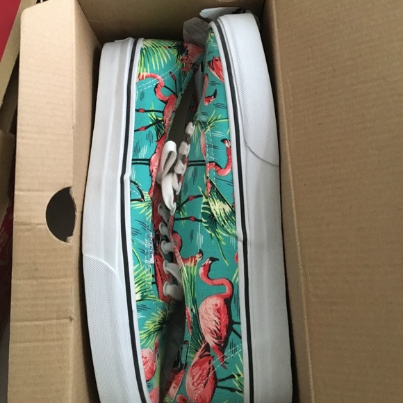 Flamingo printed Vans. 10.5 women's 9 men's