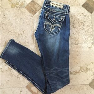 NWOT- Rock revival straight jeans