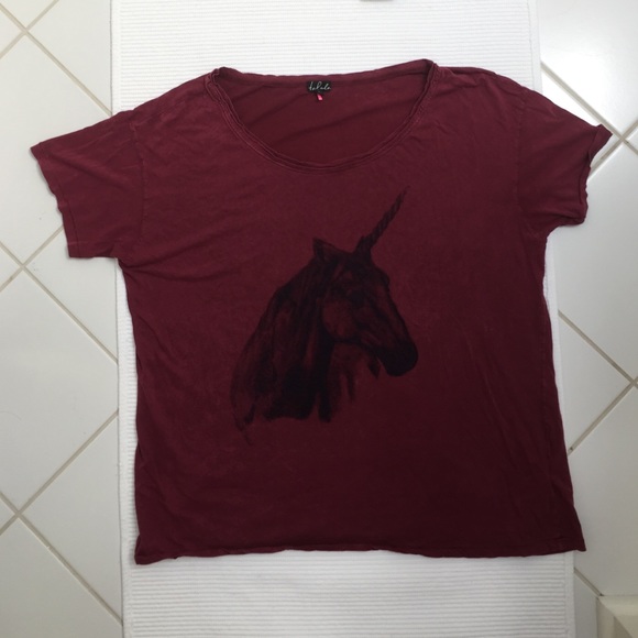 Maroon T-shirt