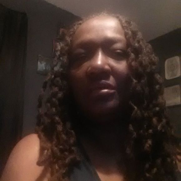 Meet your Posher, Simone - Picture 1 of 1