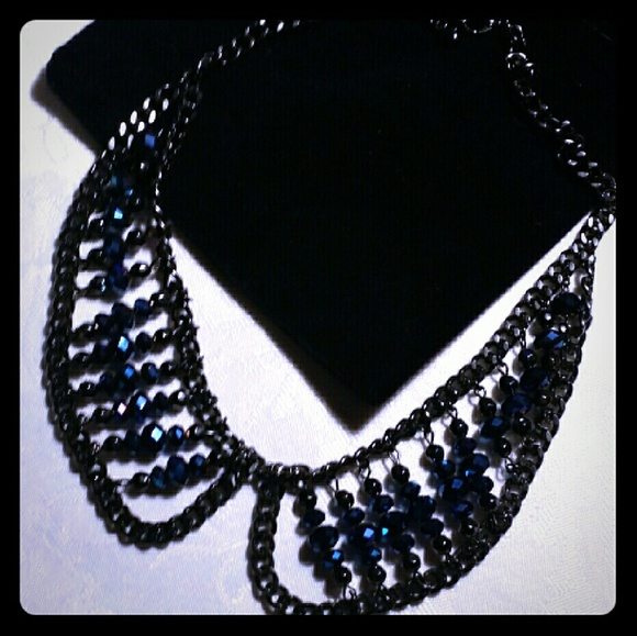 Jewelry - STATEMENT NECKLACE