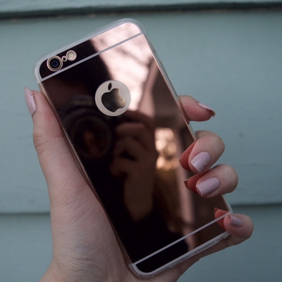 Accessories - ✨RESTOCK✨Rose Gold Mirrored iPhone Case