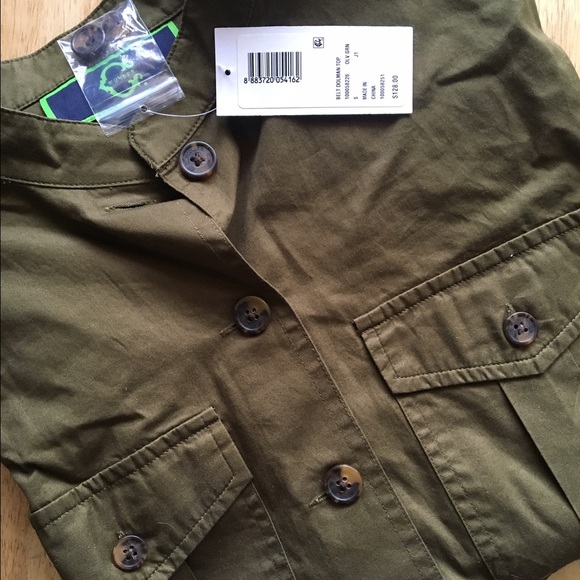 NWT CWONDER ARMY GREEN TOP