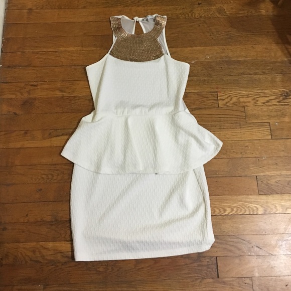 White halter top peplum dress ✨