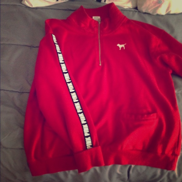 VS RED SWEATSHIRT