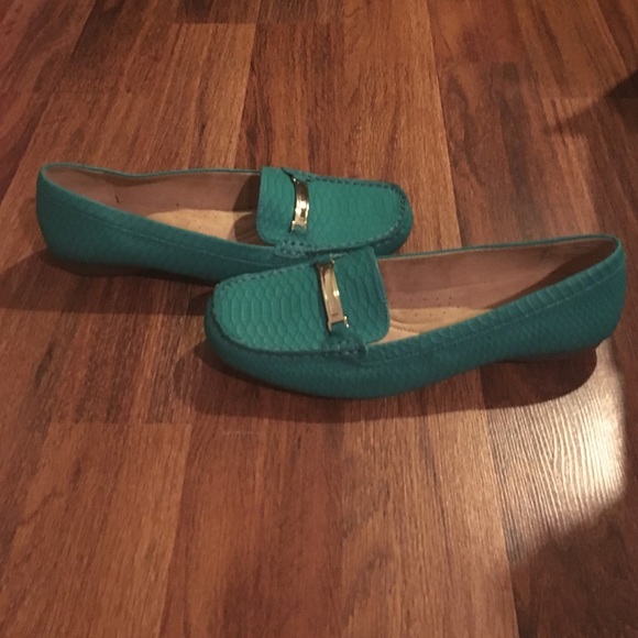 Turquoise Loafer - Picture 2 of 2