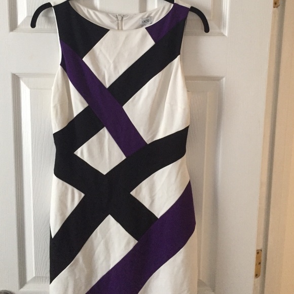 Sz 8 Cache white w/black purple bands dress