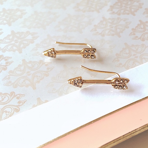 LC Lauren Conrad Jewelry - LC Arrow Ear Climber Earrings