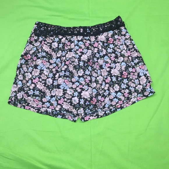 Floral Print Skort size Large