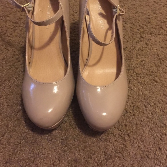 Madden girl - Picture 3 of 3