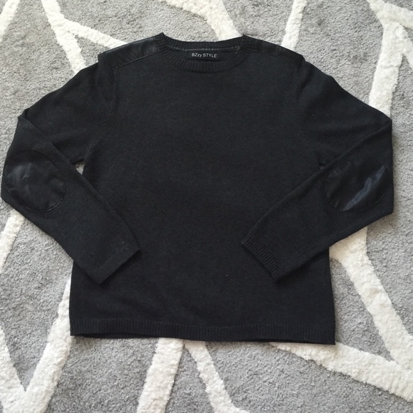 π HP π Faux Black Leather Patched Sweater - Picture 2 of 4