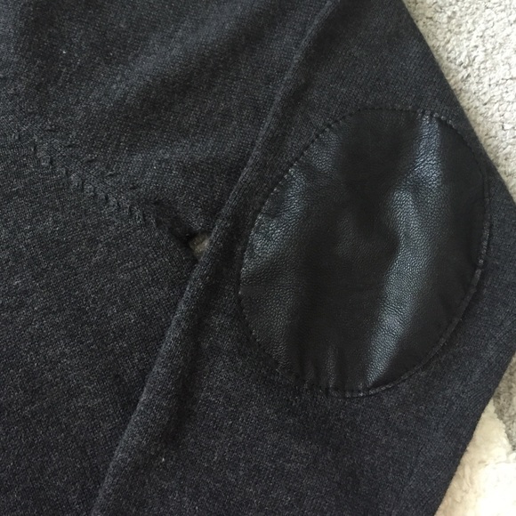 π HP π Faux Black Leather Patched Sweater - Picture 3 of 4