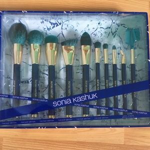 Sonia Kashuk limited edition brush set