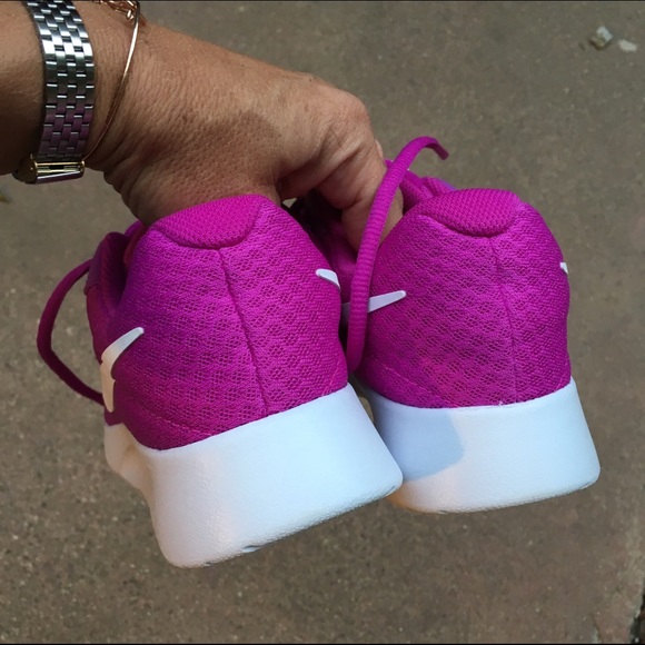 ❌SOLD❌NWOB NIKE TANJUN SIZE 7 women's. - Picture 3 of 4
