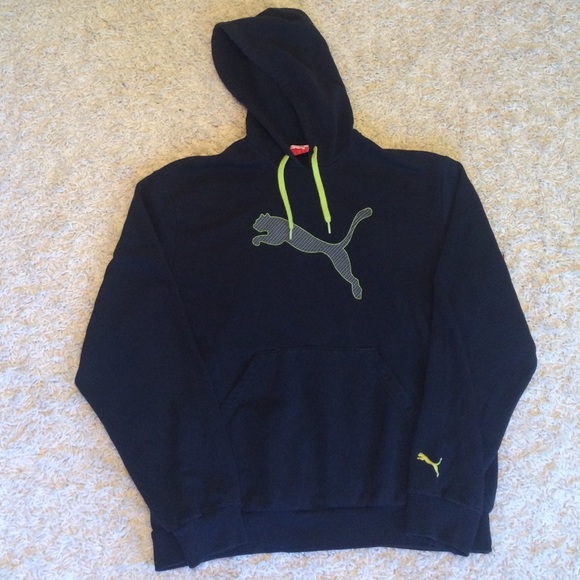 Black puma sweatshirt