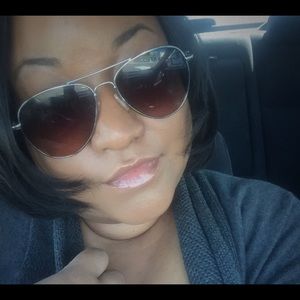 Meet your Posher, Kristina